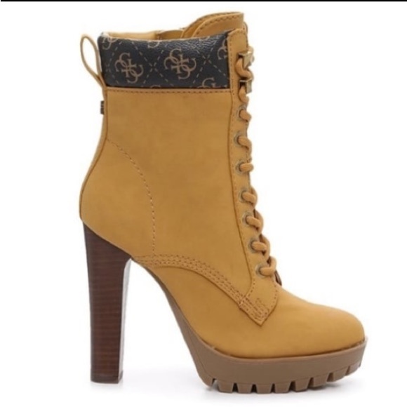 Guess Women’s Tetia Platform Bootie NWOT size 5.5 - Picture 1 of 11